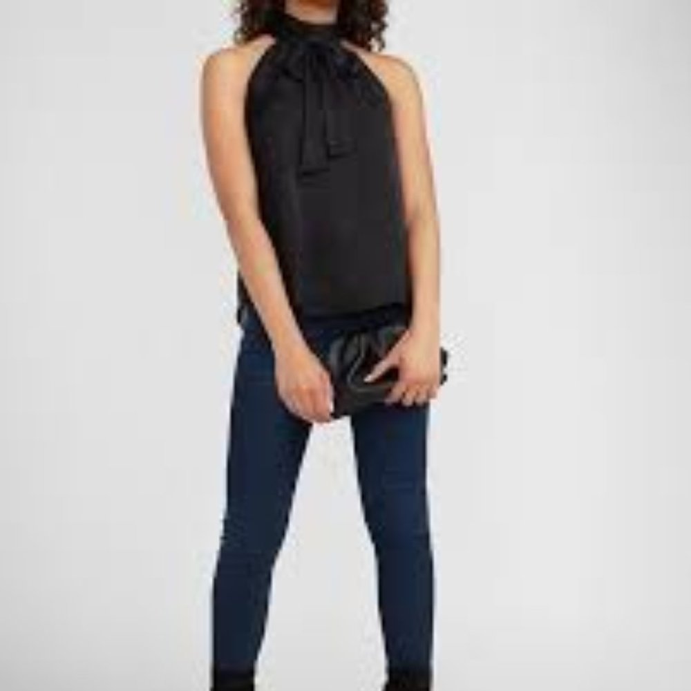 Express Textured Halter Tie Neck Tank Medium (NWT)